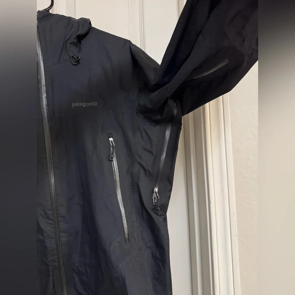 Patagonia M’s Super Cell Jacket – GORE-TEX Paclite® – Size M – Black - Picture 7 of 16